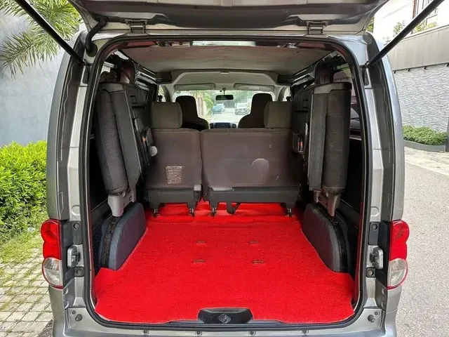 Nissan NV200 Minivan with rear seats and large luggage space