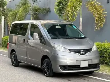 Аренда минивэна Nissan NV200 на Шри-Ланке